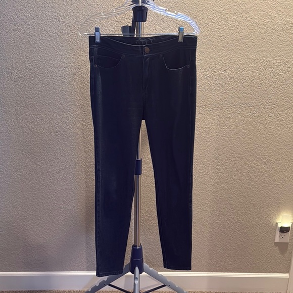 J. Jill Denim - J.Jill Dark Blue straight leg Denim Jeans. 4